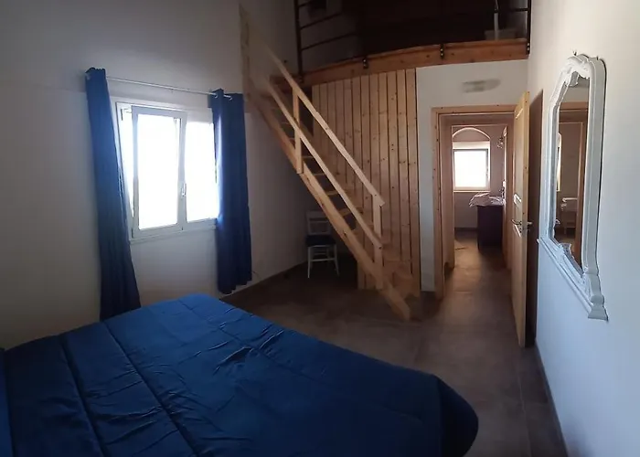 Almademari Giglio Casa Vacanza